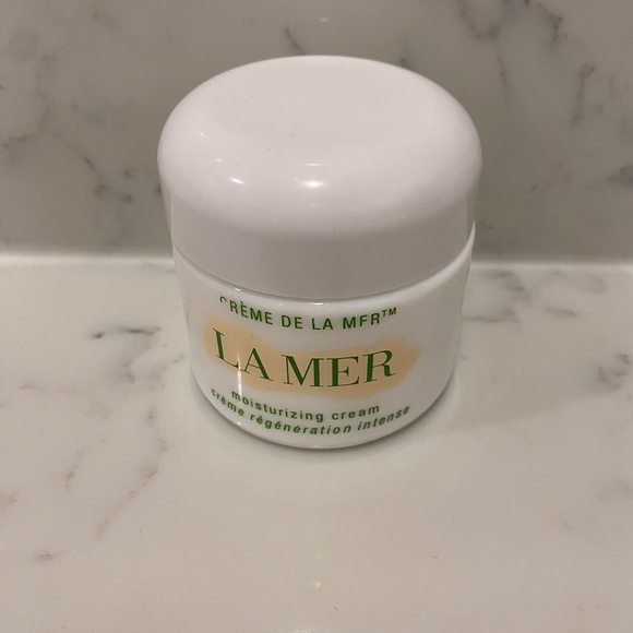 La Mer Skincare La Mer The Moisturizing Cream 2 Oz New Without Box Poshmark
